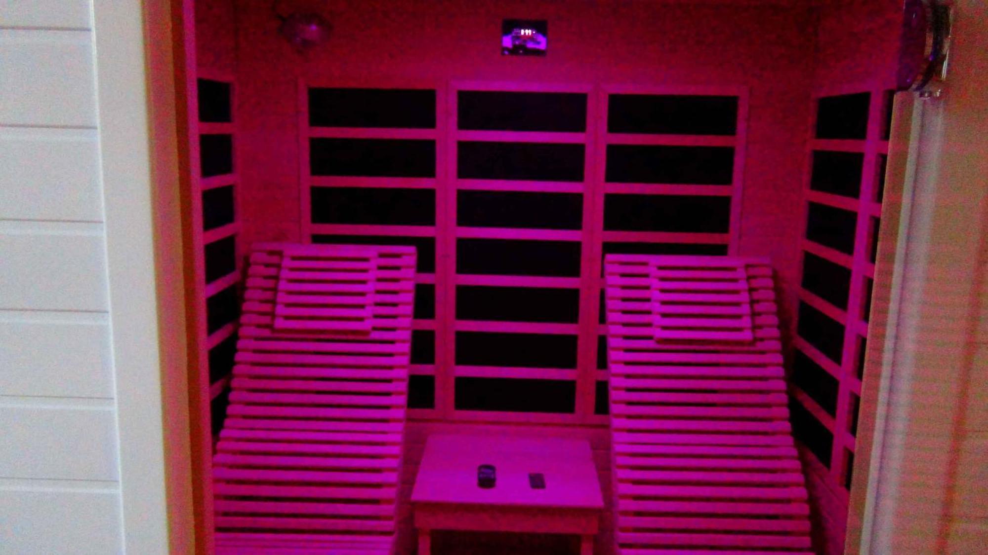Le Clos Des Tilleuls D Day Home, Chambres D'Hotes, Suite Avec Sauna Privatif, Suite Avec Balneotherapie Privative, En Supplement Option Spa Bain A Remous La Vendelée Exteriér fotografie