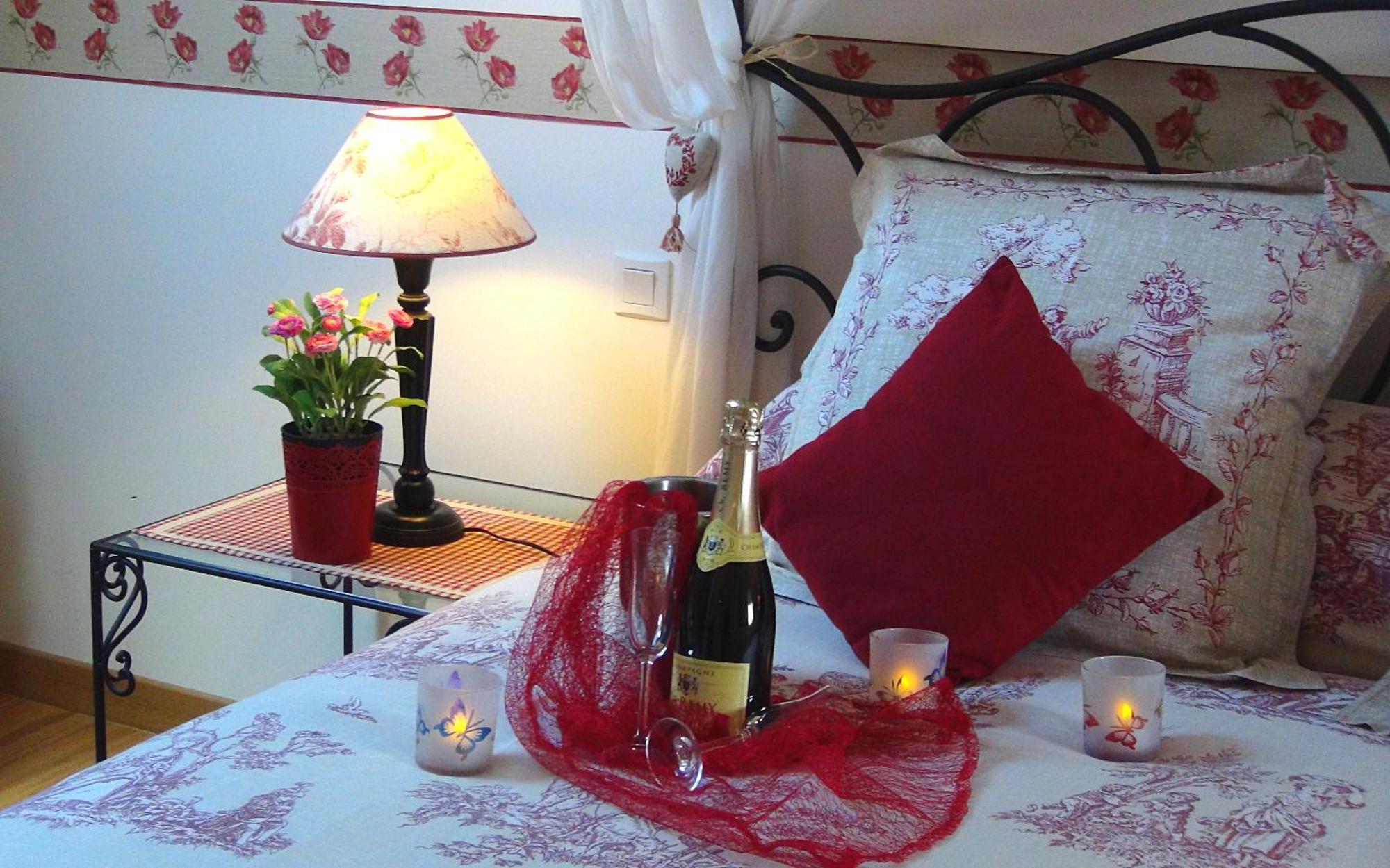 Le Clos Des Tilleuls D Day Home, Chambres D'Hotes, Suite Avec Sauna Privatif, Suite Avec Balneotherapie Privative, En Supplement Option Spa Bain A Remous La Vendelée Exteriér fotografie