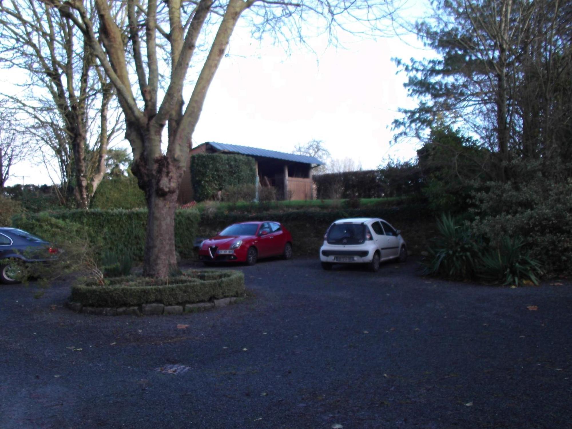 Le Clos Des Tilleuls D Day Home, Chambres D'Hotes, Suite Avec Sauna Privatif, Suite Avec Balneotherapie Privative, En Supplement Option Spa Bain A Remous La Vendelée Pokoj fotografie