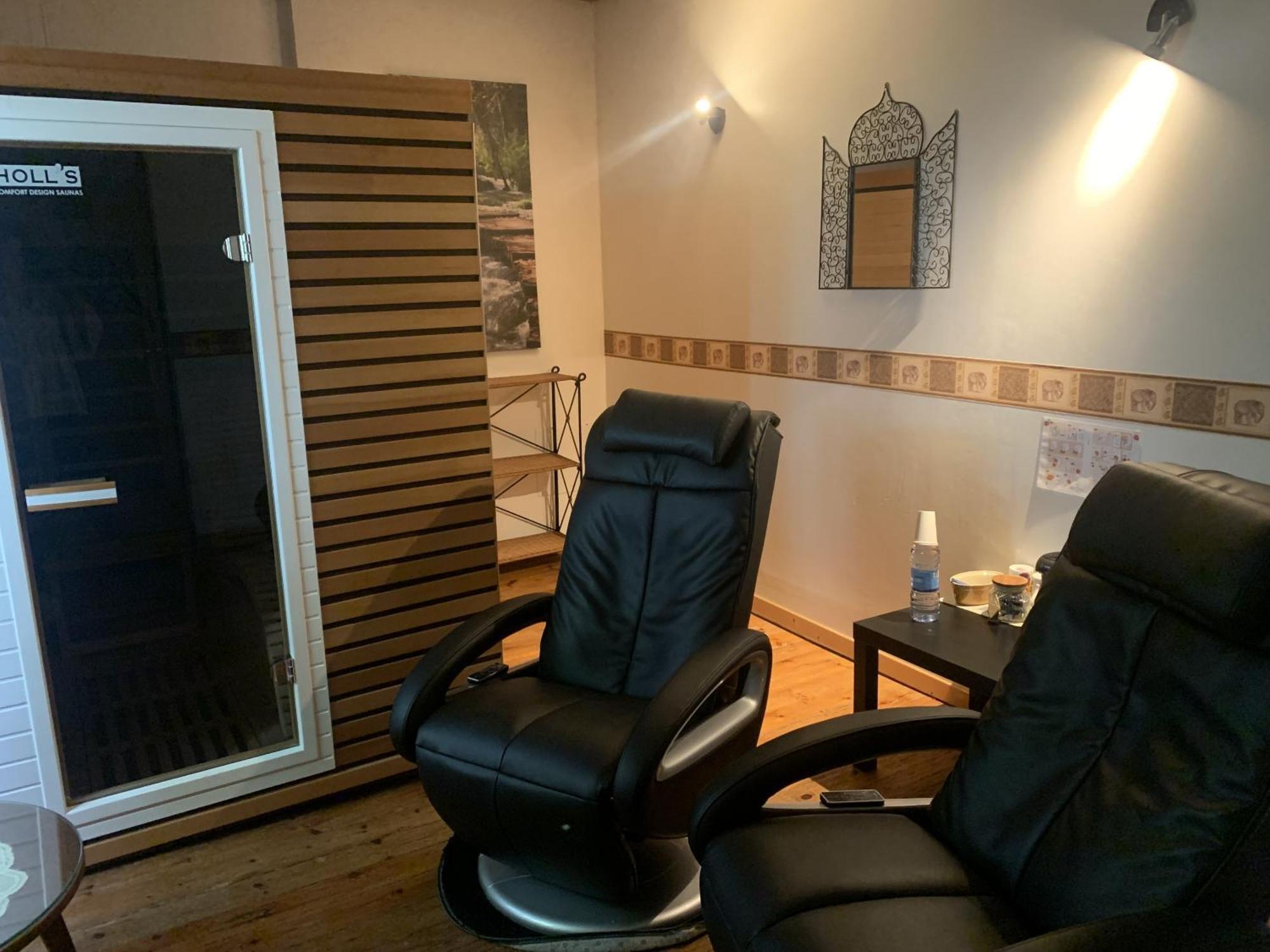 Le Clos Des Tilleuls D Day Home, Chambres D'Hotes, Suite Avec Sauna Privatif, Suite Avec Balneotherapie Privative, En Supplement Option Spa Bain A Remous La Vendelée Pokoj fotografie