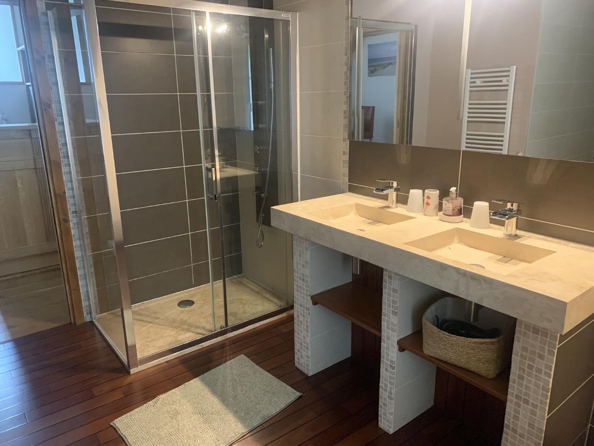 Le Clos Des Tilleuls D Day Home, Chambres D'Hotes, Suite Avec Sauna Privatif, Suite Avec Balneotherapie Privative, En Supplement Option Spa Bain A Remous La Vendelée Pokoj fotografie