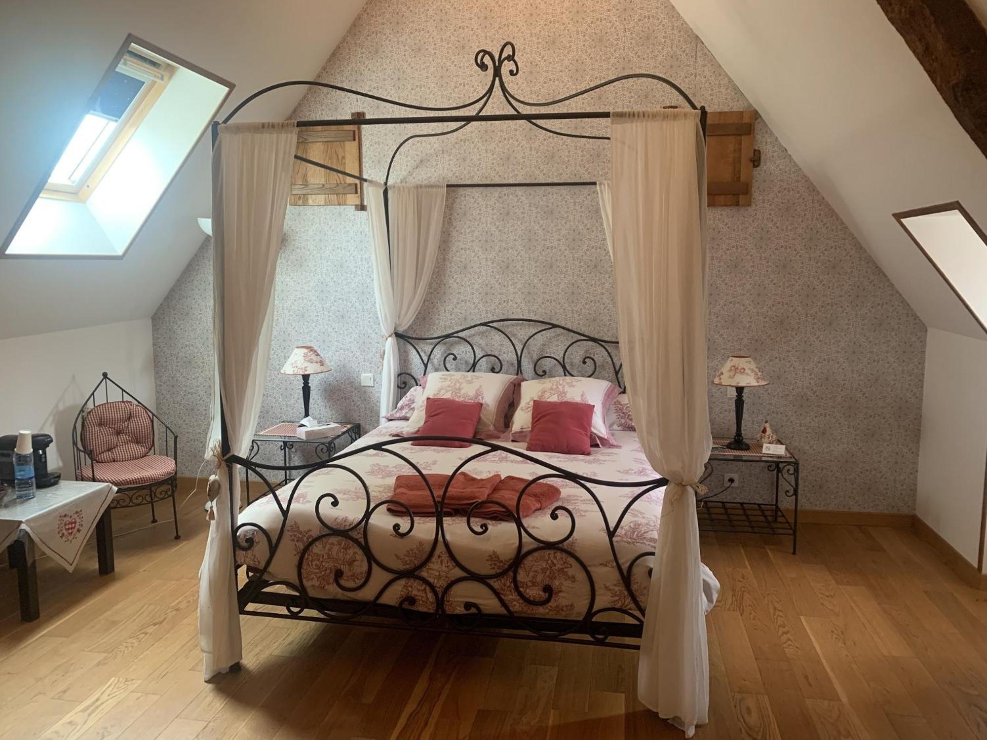 Le Clos Des Tilleuls D Day Home, Chambres D'Hotes, Suite Avec Sauna Privatif, Suite Avec Balneotherapie Privative, En Supplement Option Spa Bain A Remous La Vendelée Exteriér fotografie